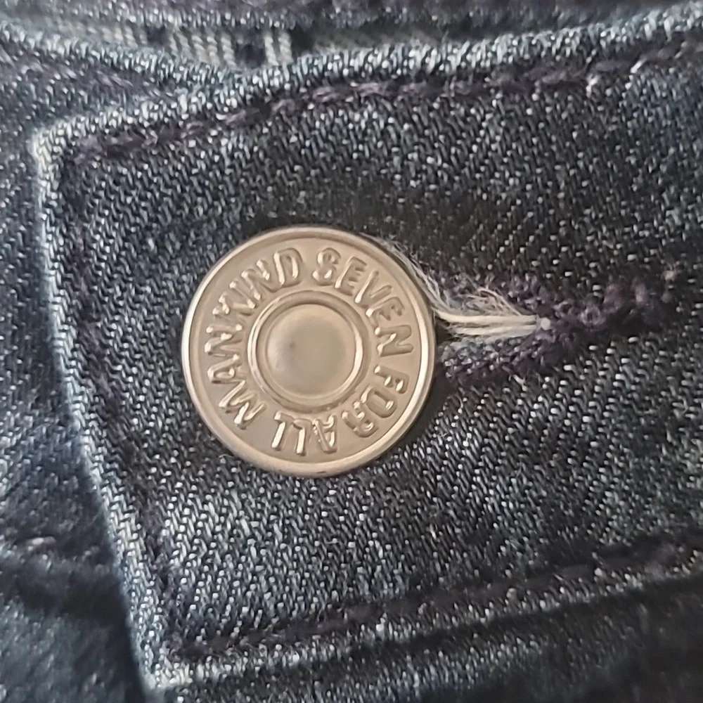 Pre-Owned 7 For All Mankind Junior Women's  Jeans - Classic and Trendy-Size 26 - Picture 5 of 11